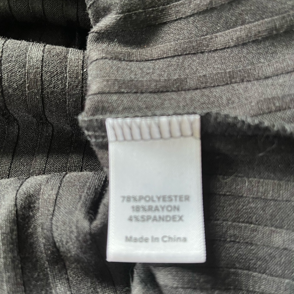 Evereve Black Tee - Picture 5 of 5